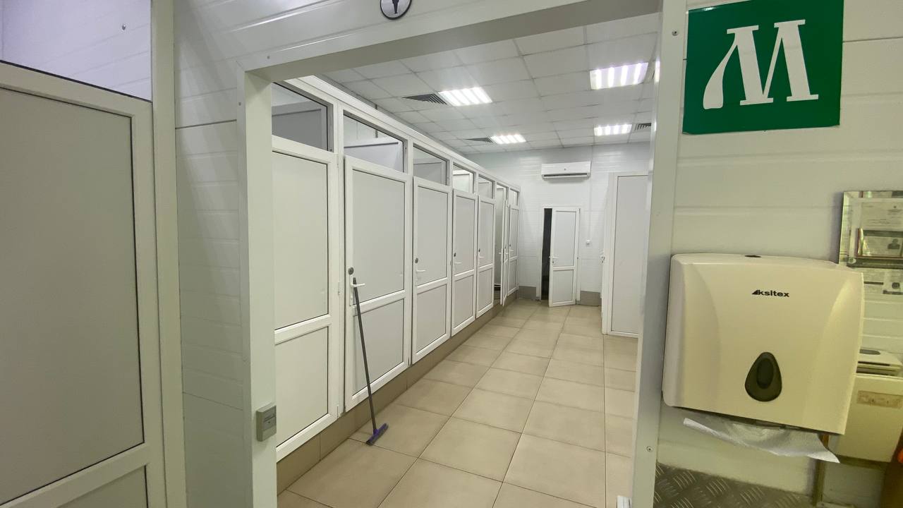 Проход в женской зоне